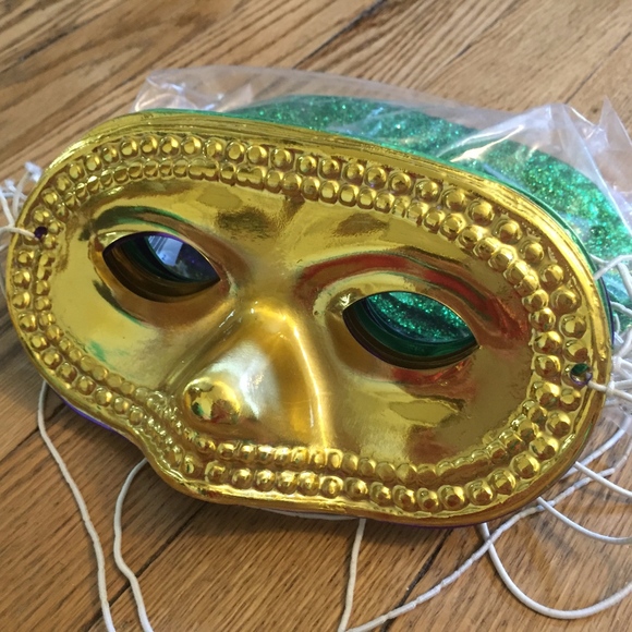 Masquerade Masks Mardi Gras - Picture 1 of 4